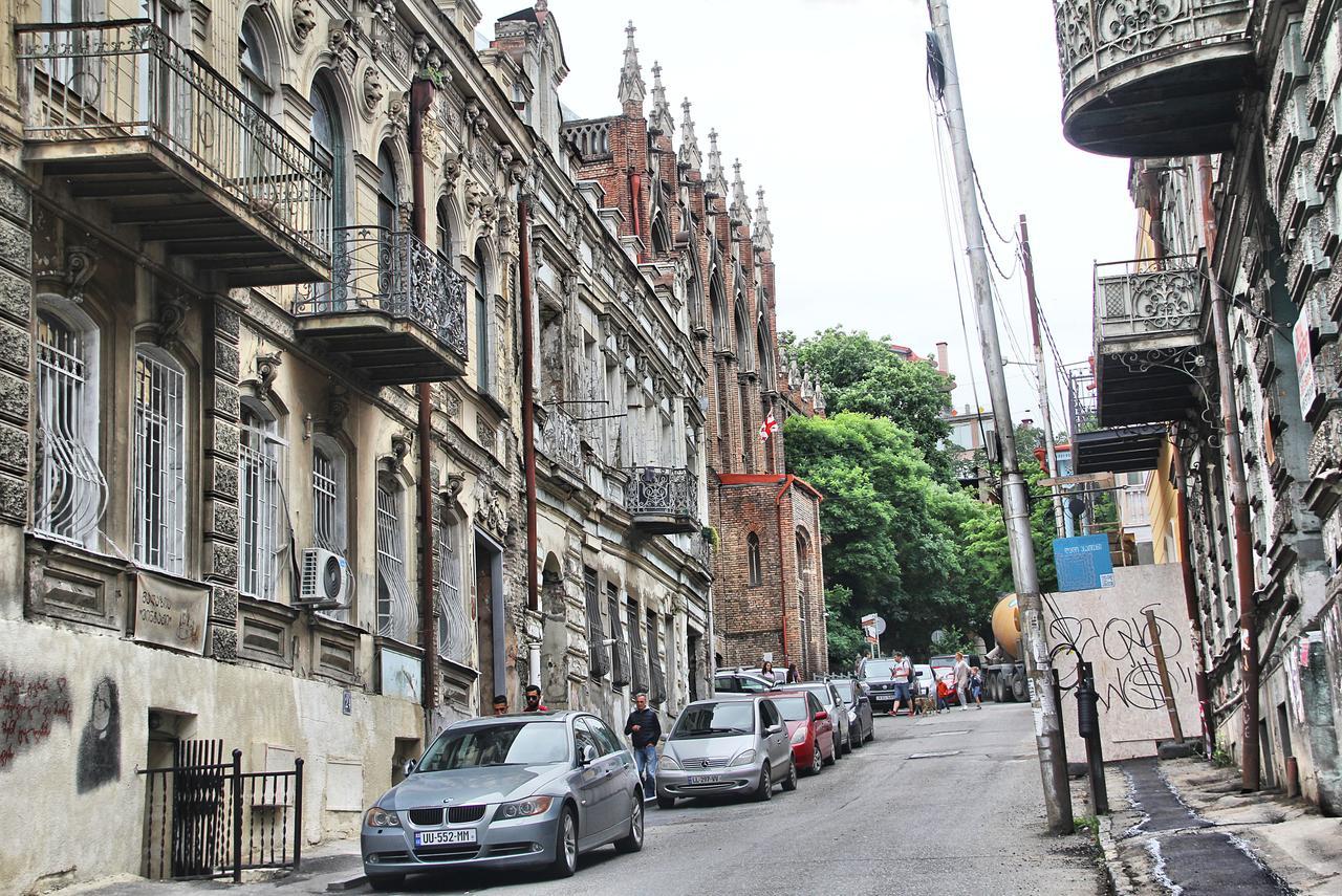 Holiday House Apartment Tbilisi Exterior photo